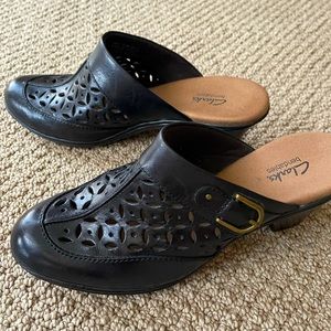 Clarks Bendables Black Mule with Cut Outs.